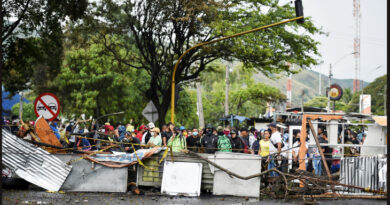 Terrorismo urbano y bloqueos en Colombia