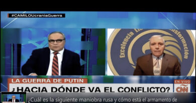 6 de abril de 2021, CNN en español. Coronel Luis Villamarín explica a Camilo Egaña detalles acerca de la nueva maniobra rusa y armamento ucraniano