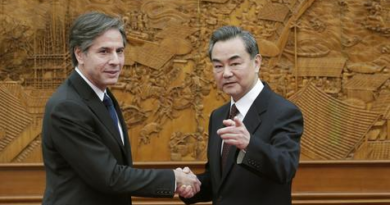 Blinken-Wang: Tensa reunion de jefes de política exterior tras derribo de globo espía chino